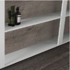 Frame bianco con pannelli in legno burlington